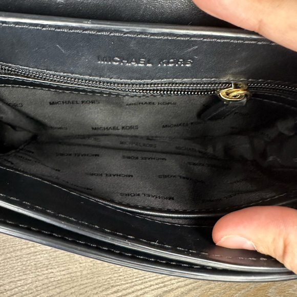 Limited Edition Michael Kors Jenkins Stud Shoulder/ Crossbody - Picture 5 of 12